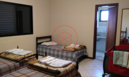 Chácara em Condomínio Fechado antes do centro! Interior de SP