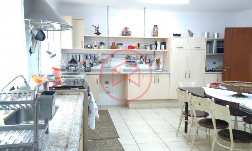 Chácara em Condomínio Fechado antes do centro! Interior de SP