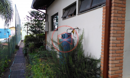 Chácara em Condomínio Fechado antes do centro! Interior de SP