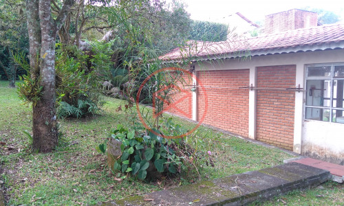 Chácara em Ibiuna antes do centro!! Interior de SP