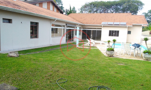 Chácara em Ibiuna antes do centro!! Interior de SP