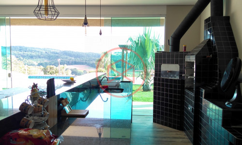 Chácara em Condomínio Fechado!! Interior de SP