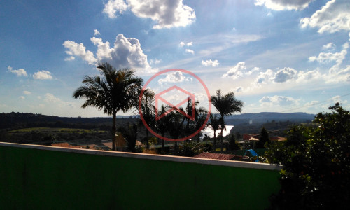 Chácara em Condomínio Fechado!! Interior de SP