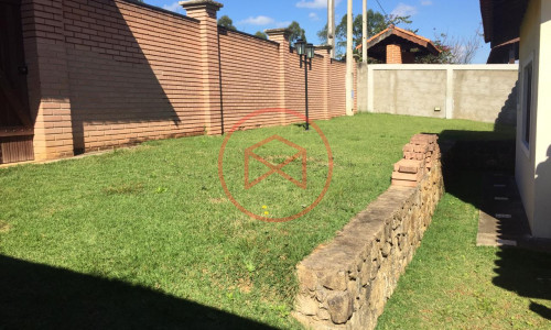 Chácara em Condomínio Fechado, Antes do Centro! Interior de SP