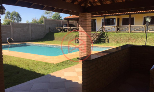 Chácara em Condomínio Fechado, Antes do Centro! Interior de SP