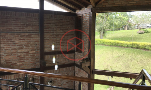 Chácara em Ibiúna antes do centro!!