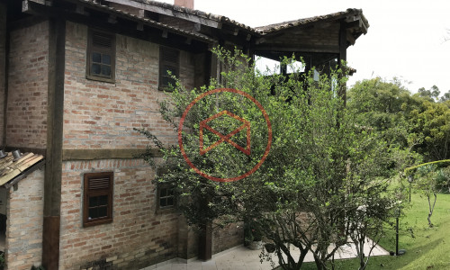 Chácara em Ibiúna antes do centro!!