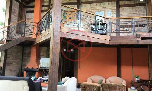 Chácara em Ibiúna antes do centro!!