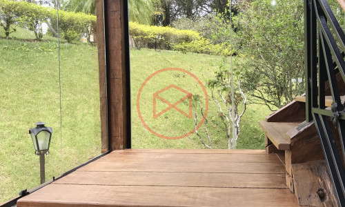 Chácara em Ibiúna antes do centro!!