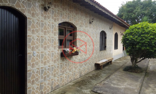 Chácara em Ibiúna antes do centro!! Interior de SP