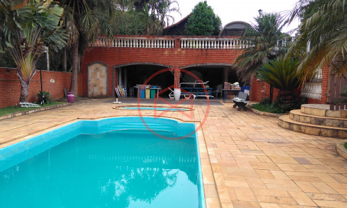 Chácara em Ibiúna antes do centro!! Interior de SP