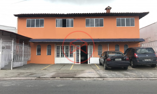 Casa no centro da cidade!! Interior de SP