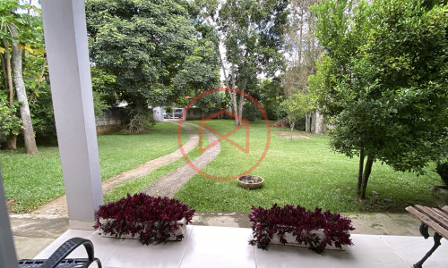 Chácara em Ibiuna antes do centro!! Interior de SP