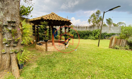 Chácara em Condomínio Fechado Antes do Centro!! Interior de SP