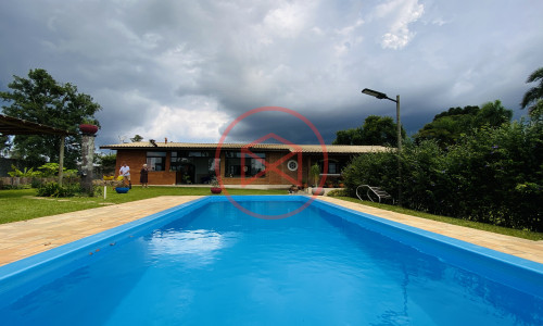 Chácara em Condomínio Fechado Antes do Centro!! Interior de SP