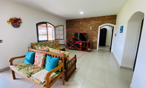 Chácara em Condomínio Fechado Antes do Centro!! Interior de SP