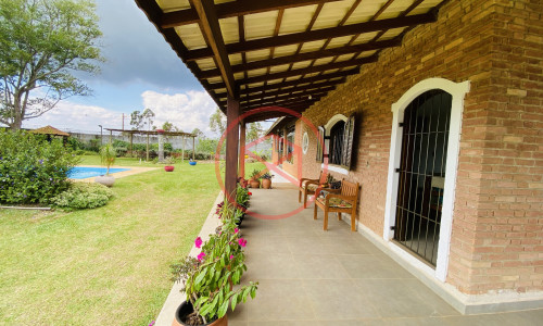 Chácara em Condomínio Fechado Antes do Centro!! Interior de SP