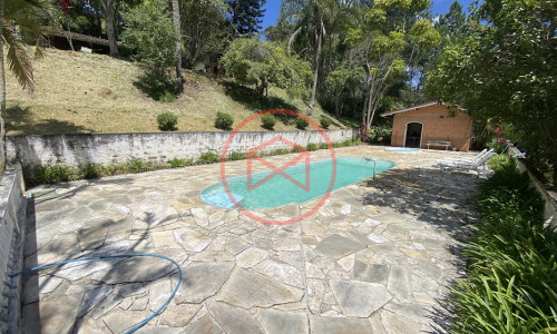 Sítio com 60.000 mts² em Ibiúna! Interior de SP