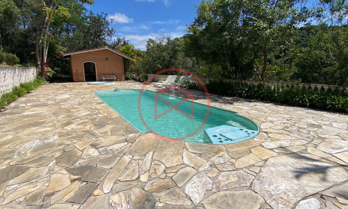 Sítio com 60.000 mts² em Ibiúna! Interior de SP