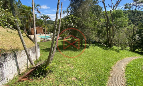 Sítio com 60.000 mts² em Ibiúna! Interior de SP