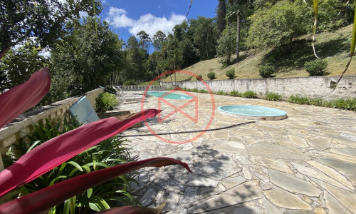 Sítio com 60.000 mts² em Ibiúna! Interior de SP