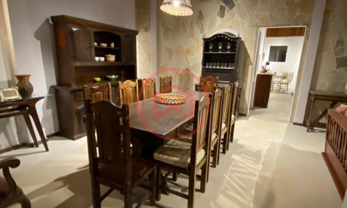 Chácara em Condomínio Fechado de Alto Padrão ante do Centro de Ibiúna.