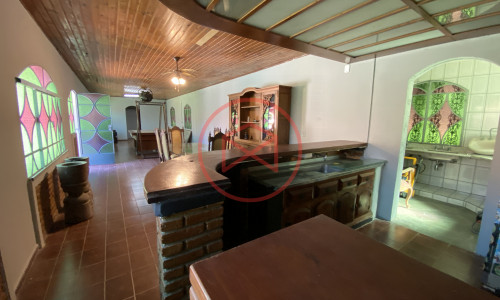 Chácara em Condomínio Fechado de Alto Padrão ante do Centro de Ibiúna.