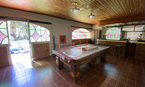 Chácara em Condomínio Fechado de Alto Padrão ante do Centro de Ibiúna.