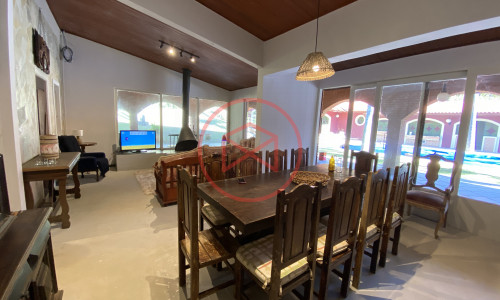 Chácara em Condomínio Fechado de Alto Padrão ante do Centro de Ibiúna.