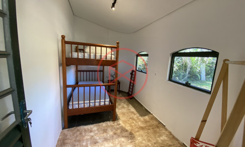 Chácara em Condomínio Fechado de Alto Padrão ante do Centro de Ibiúna.