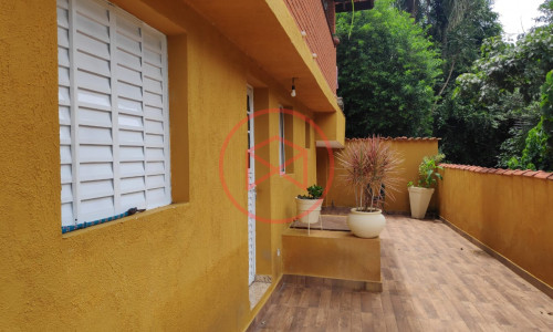 Chácara em Condomínio próximo ao Centro de Ibiúna! Interior de SP