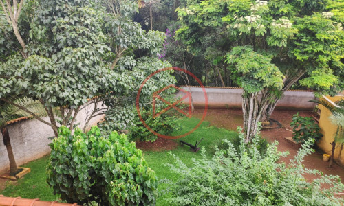 Chácara em Condomínio próximo ao Centro de Ibiúna! Interior de SP