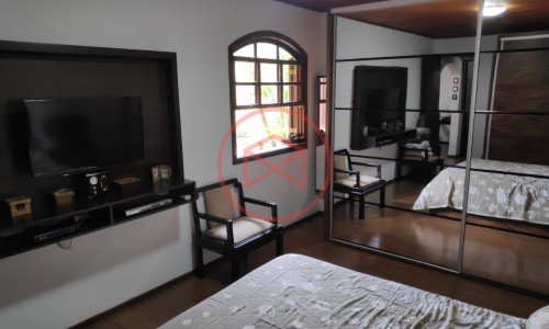 Chácara em Condomínio próximo ao Centro de Ibiúna! Interior de SP