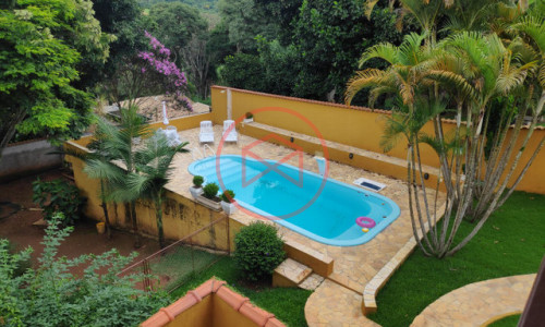 Chácara em Condomínio próximo ao Centro de Ibiúna! Interior de SP