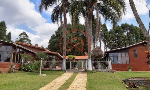 Chácara Antes do Centro de Ibiúna. Interior de SP
