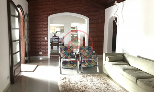 Chácara Antes do Centro de Ibiúna. Interior de SP