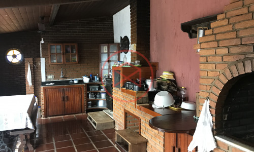 Chácara Antes do Centro de Ibiúna. Interior de SP