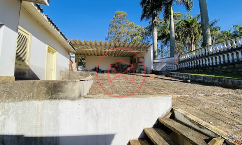 Chácara em Condomínio Fechado!! Interior de SP