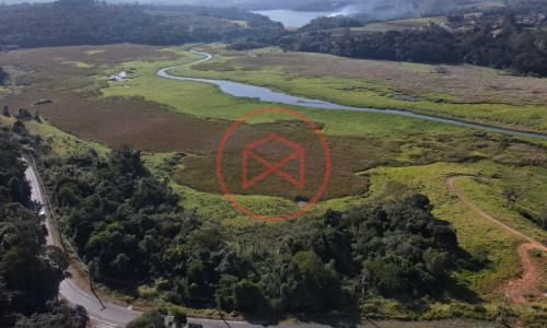 Chácara em Condomínio Fechado!! Interior de SP