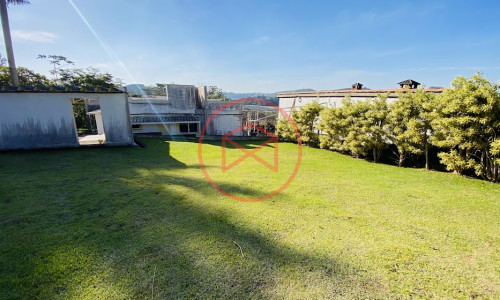 Chácara em Condomínio Fechado!! Interior de SP