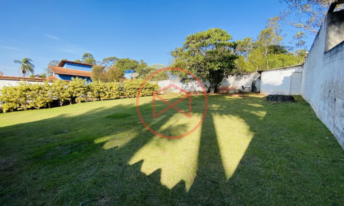 Chácara em Condomínio Fechado!! Interior de SP