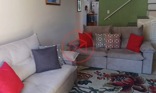 Casa Próximo ao Centro de Ibiúna!!