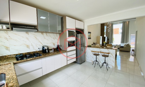 Casa Próximo ao Centro de Ibiúna!! Interior de SP