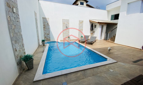 Casa Próximo ao Centro de Ibiúna!! Interior de SP