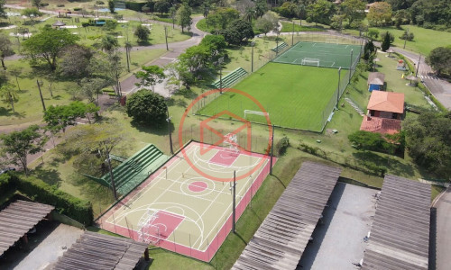 Chácara em Condomínio Fechado de Alto Padrão com acesso a Represa!!