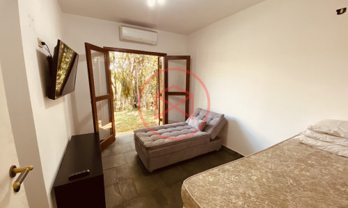 Chácara em Condomínio Fechado de Alto Padrão com acesso a Represa!!