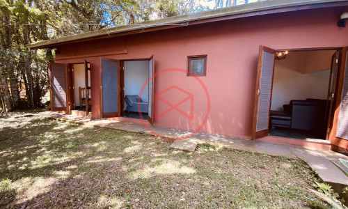 Chácara em Condomínio Fechado de Alto Padrão com acesso a Represa!!