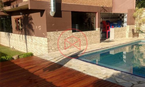 Chácara em Condomínio Próximo ao Centro!!