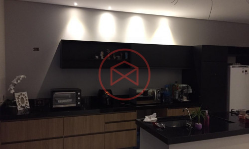 Casa em condomínio fechado!