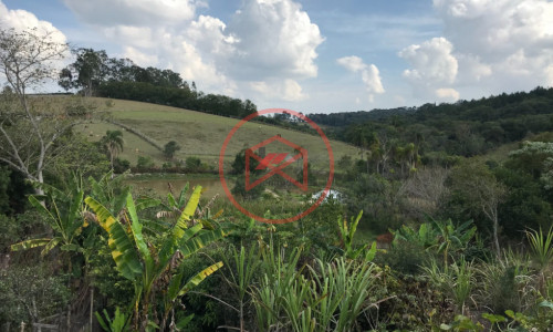 Chácara em Condomínio Fechado!! Interior de SP